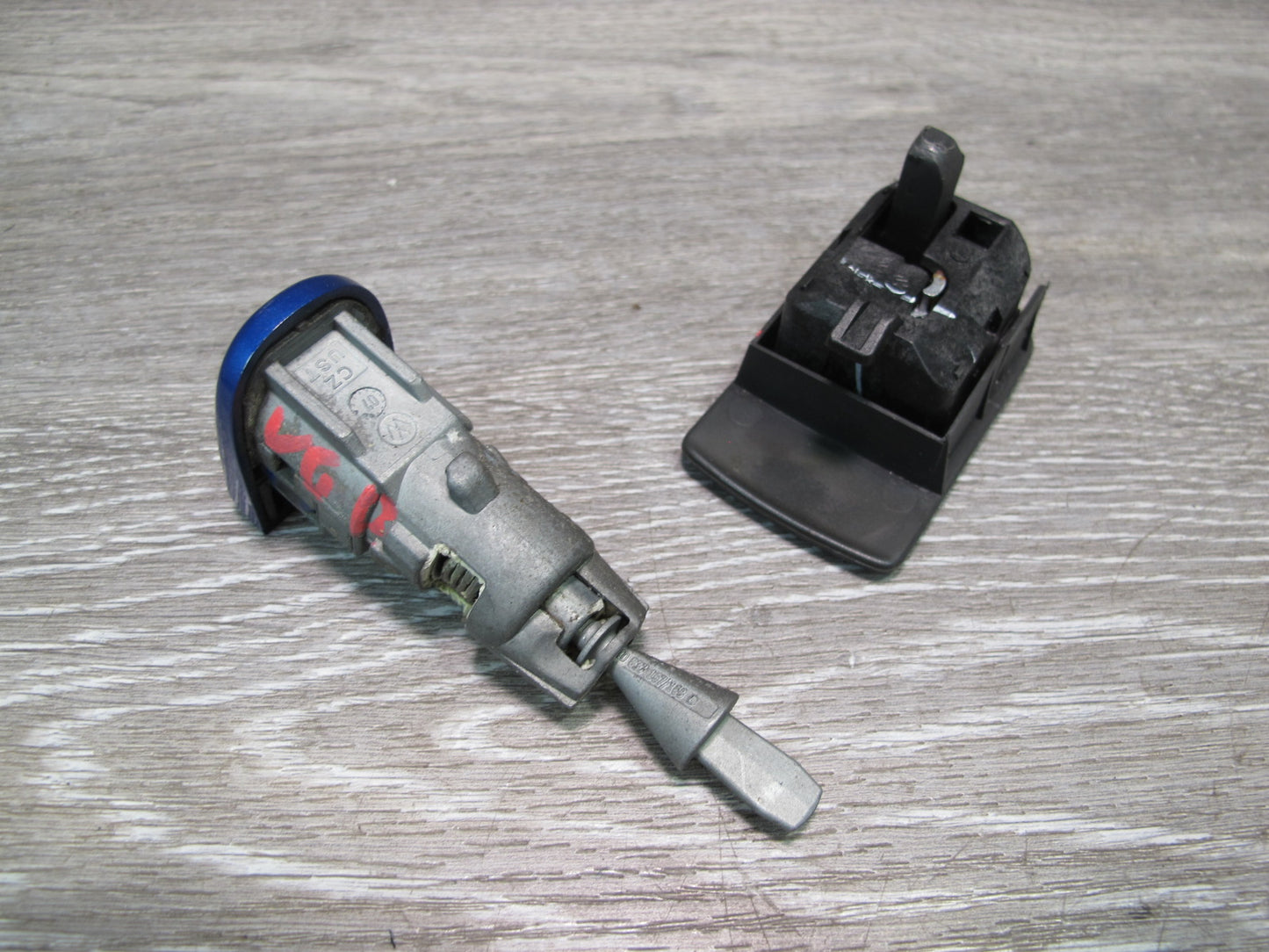 2008 VW R32 VR6 ECU ECM BCM Theft Speedometer Ignition Glove Door Lock KEY Set