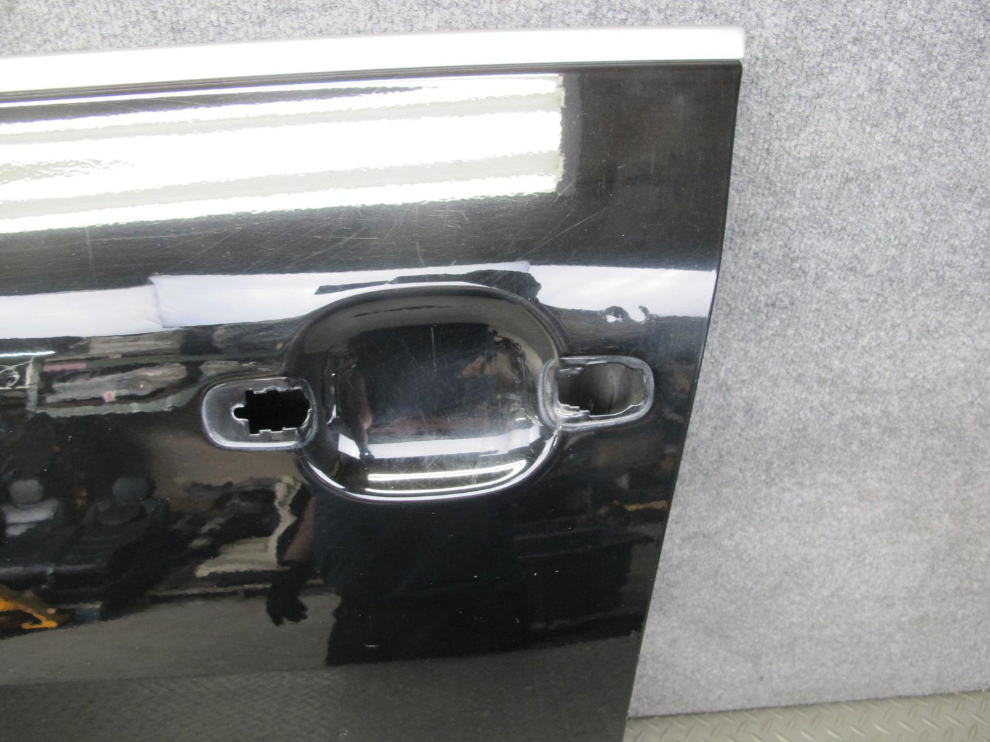 2003-2010 Porsche Cayenne 955 Front Left Door Shell Panel