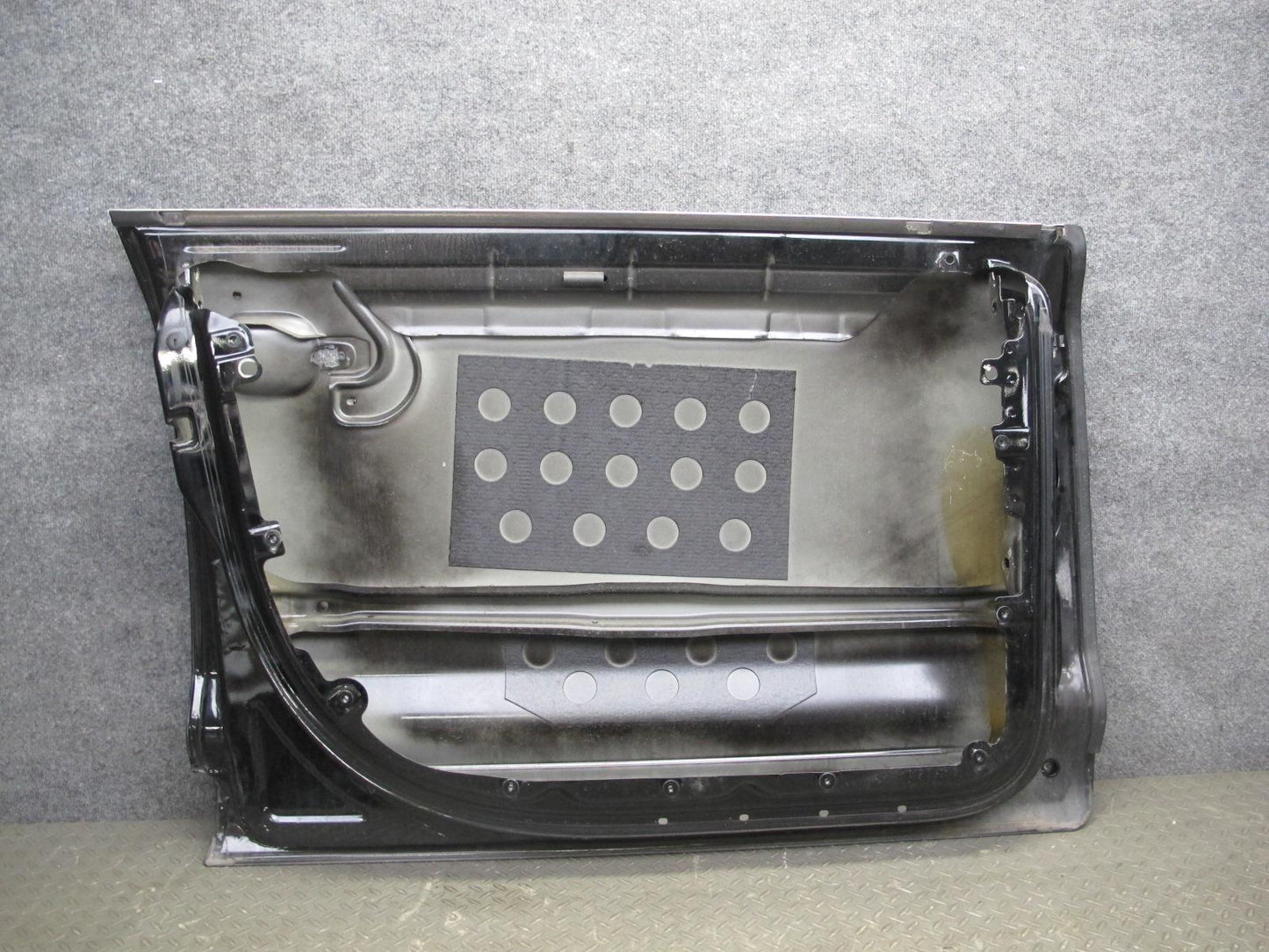 2003-2010 Porsche Cayenne 955 Front Left Door Shell Panel