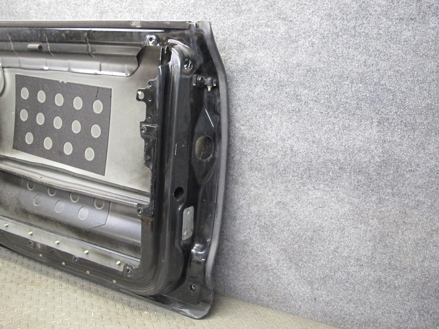 2003-2010 Porsche Cayenne 955 Front Left Door Shell Panel