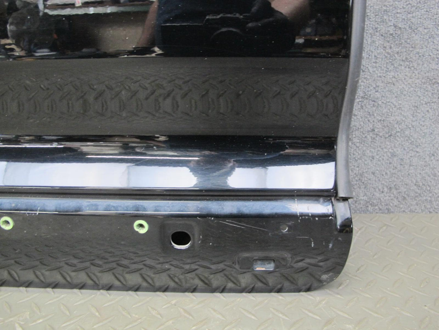 2003-2010 Porsche Cayenne 955 Front Right Door Shell Panel