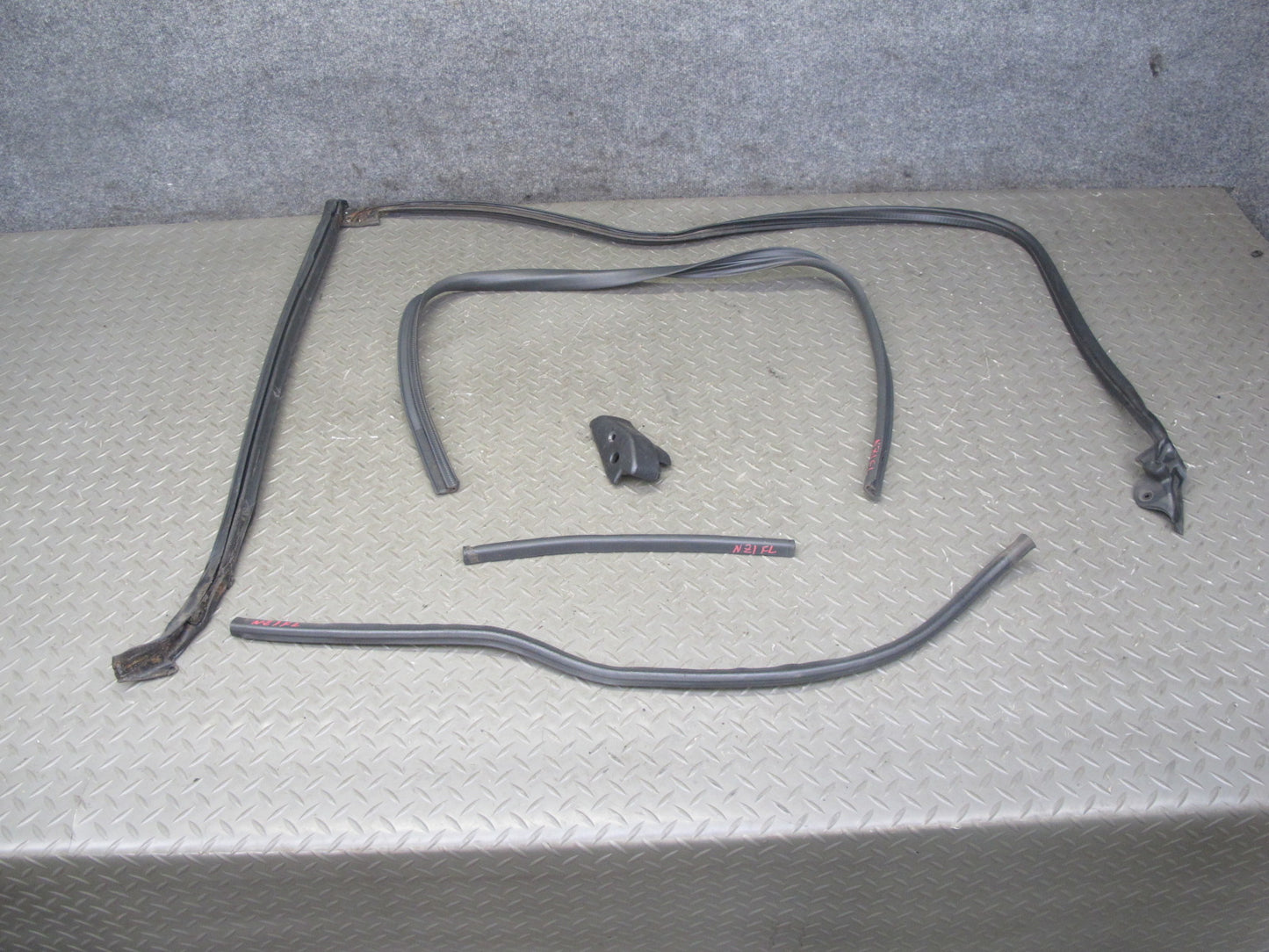 90-96 Nissan Z32 300ZX 2+2 Left & Right Door & T-top Weatherstrip Seal Set OEM