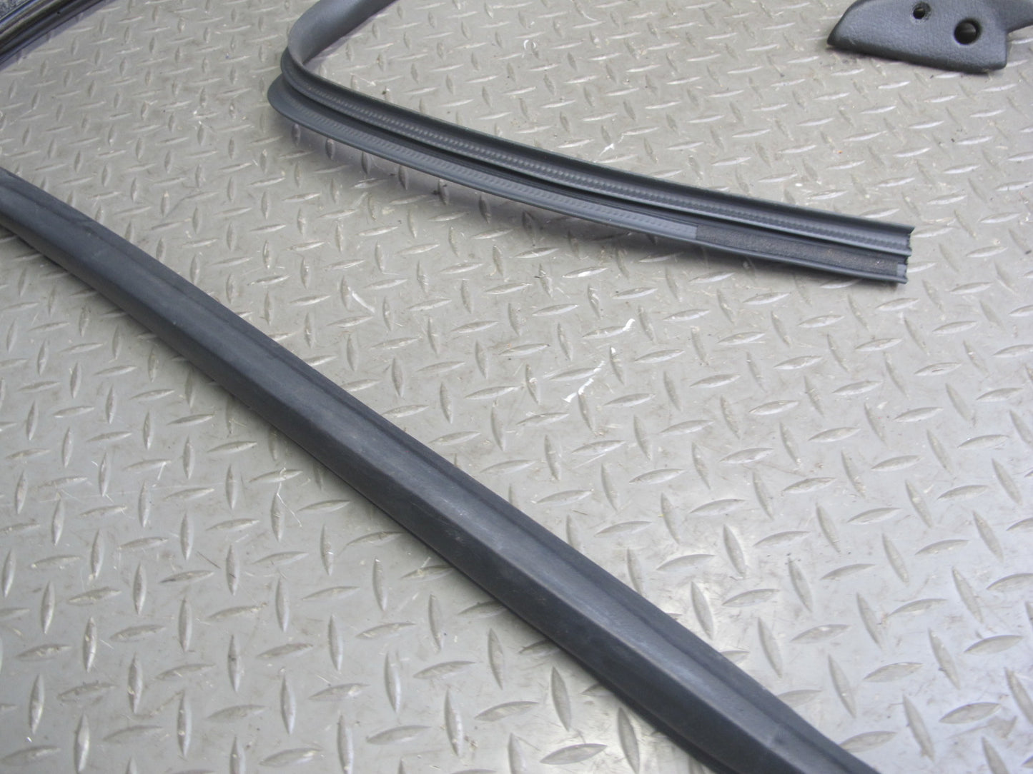 90-96 Nissan Z32 300ZX 2+2 Left & Right Door & T-top Weatherstrip Seal Set OEM
