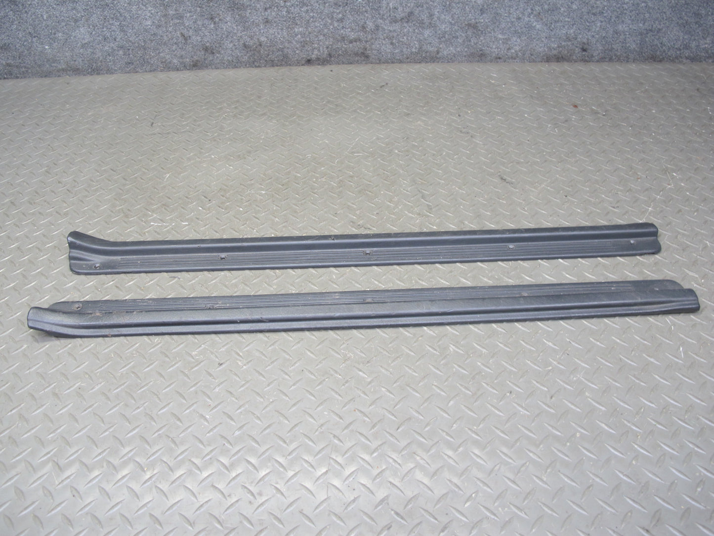 90-96 Nissan Z32 300ZX Coupe Set of 2 Door Scuff Sill Plate Trim Cover OEM