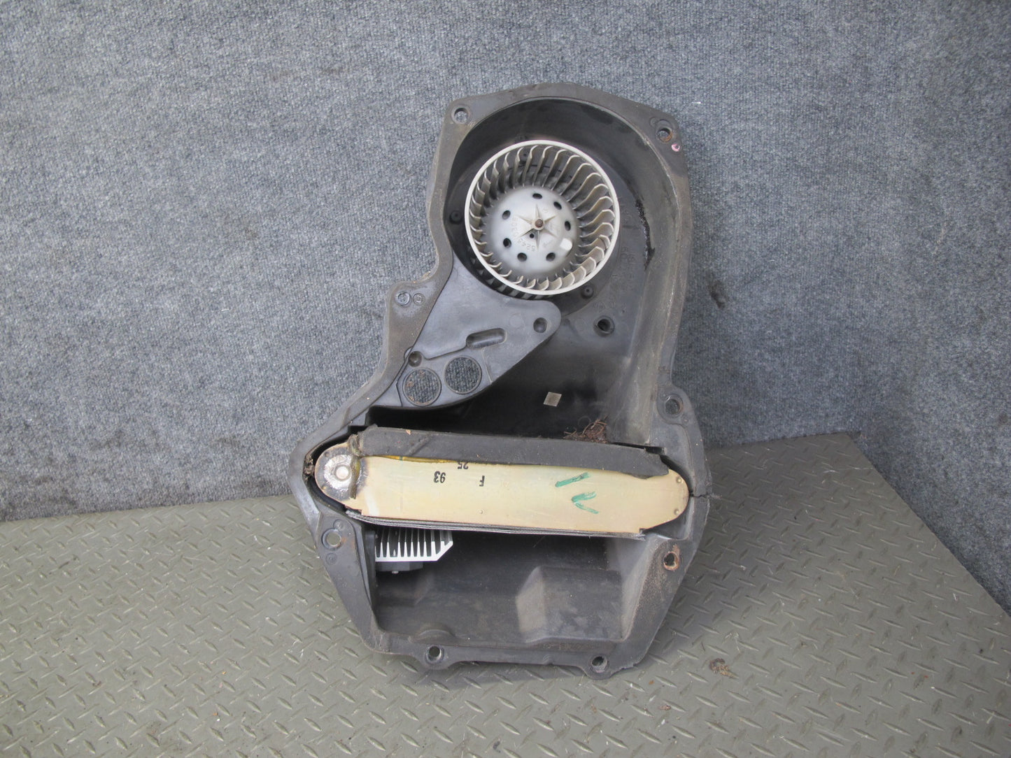 90-93 Chevrolet Corvette C4 A/C Air Conditioning Blower Motor Evaporator Box OEM