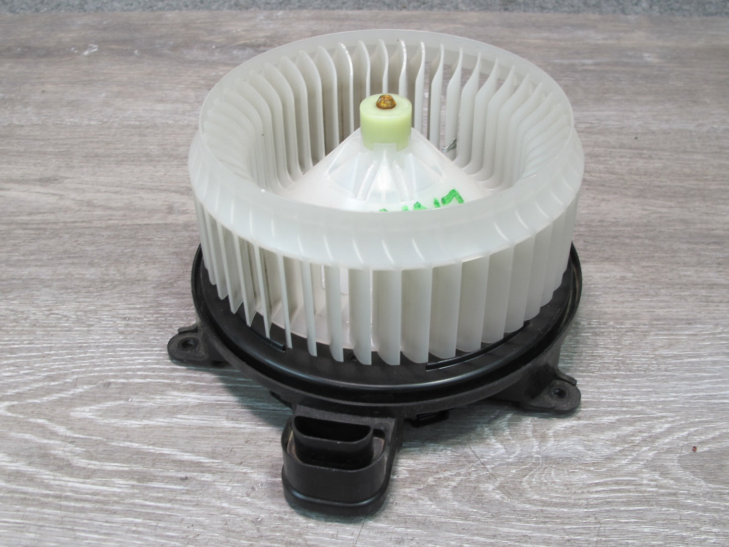 2013-2022 Land Range Rover L405 Front A/C Heater Blower Motor Fan
