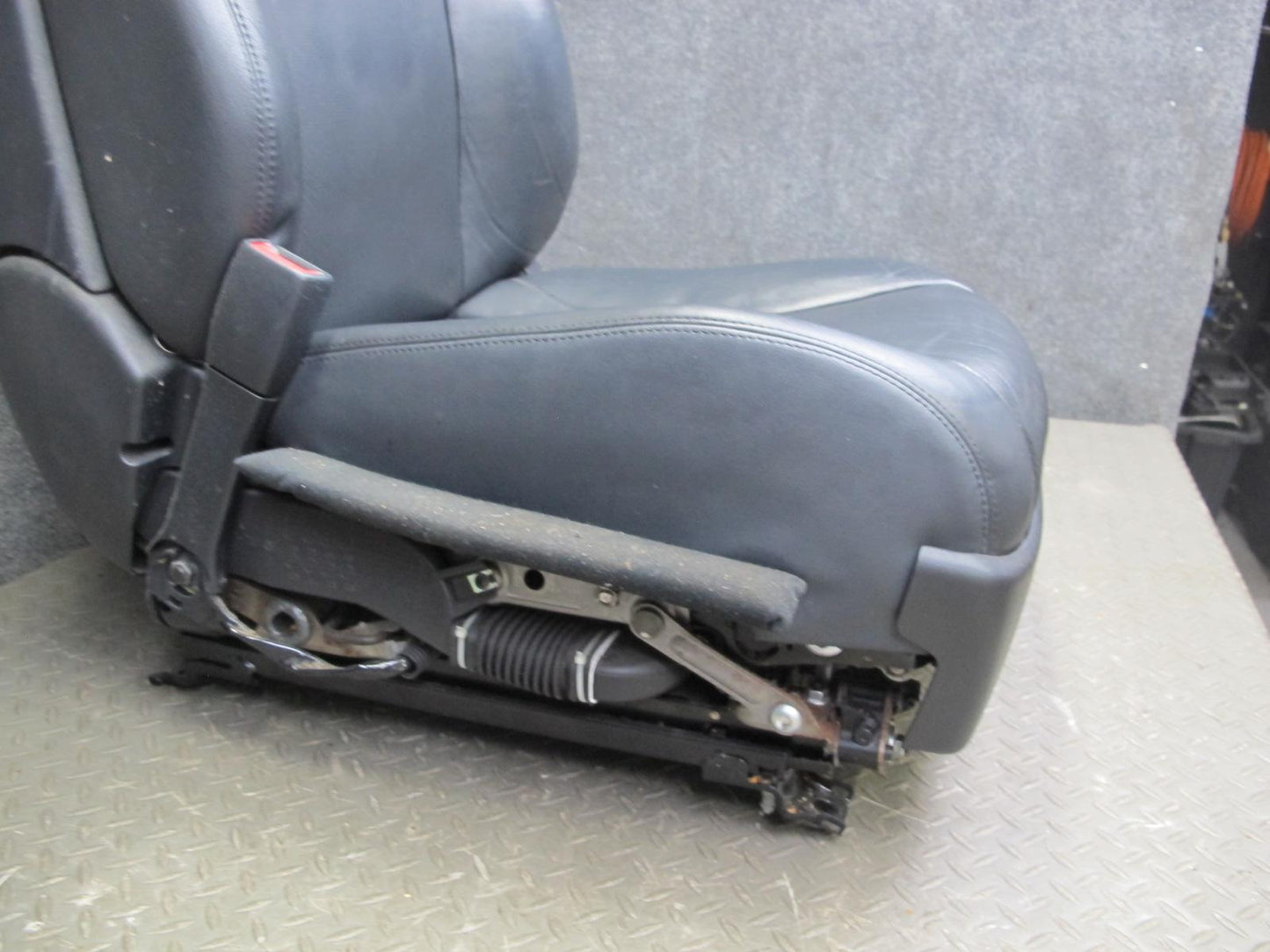 08-09 Lexus LS600h Set of 2 Front Left & Right Leather Power Seat Black OEM