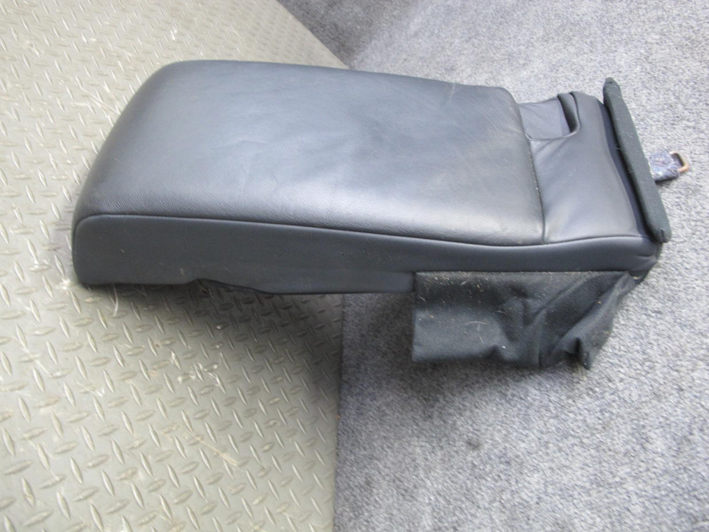 08-09 Lexus LS600h Rear Seat Center Lower Cushion Leather Black OEM