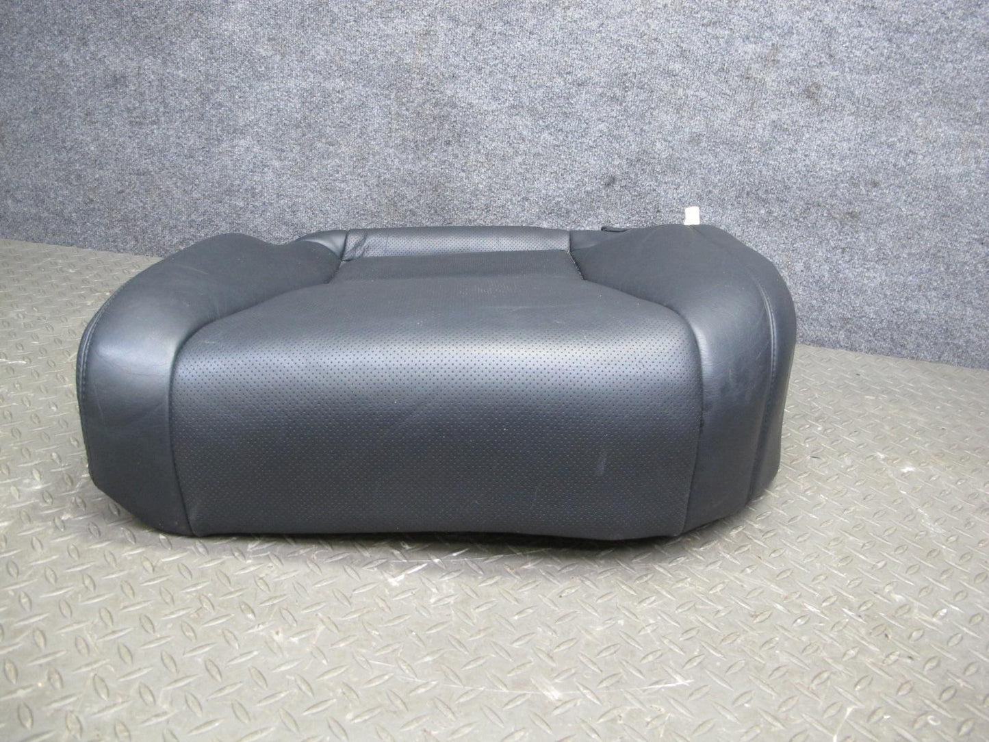 07-08 Lexus LS600h LS460 Rear Left Leather Seat Lower Cushion Black OEM