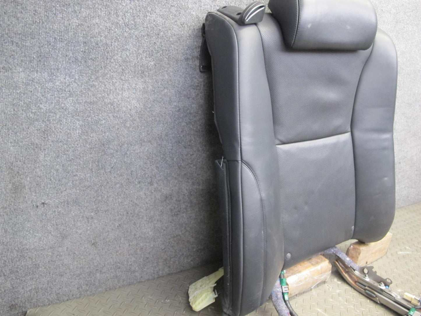 2008 Lexus LS600h Rear Right Leather Seat Upper Cushion Black w Adjust Frame OEM