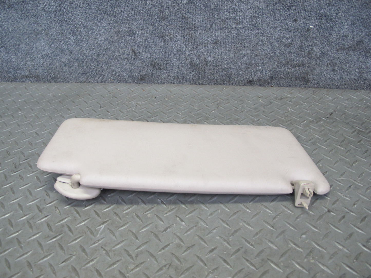 95-97 Lexus LS400 UCF20L Set of 2 Front Left & Right Sun Visor Ivory OEM