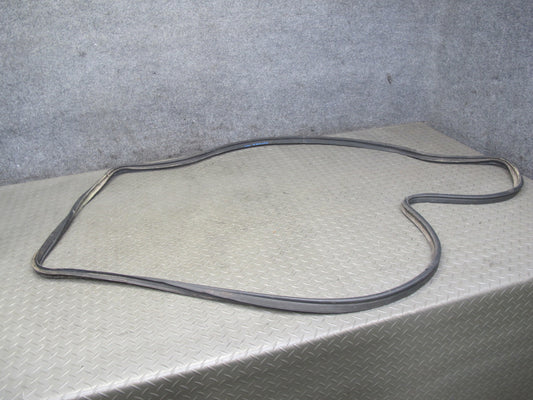 95-00 Lexus UCF20L LS400 Rear Trunk Rubber Weatherstrip Seal OEM