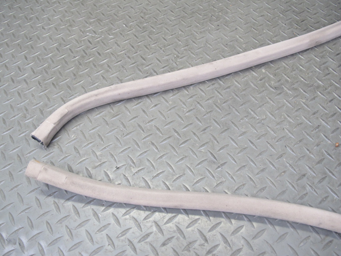 95-00 Lexus UCF20L LS400 Set of 4 Front & Rear Door Weatherstrip Seal Ivory OEM