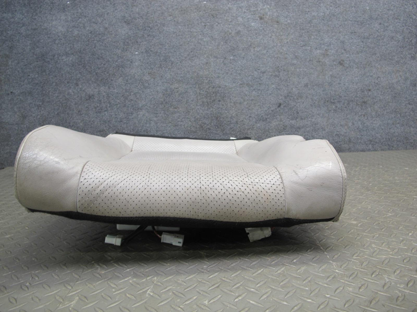 07-08 Nissan 350Z Conv Front Right Seat Lower Cushion Leather Gray w Module OEM