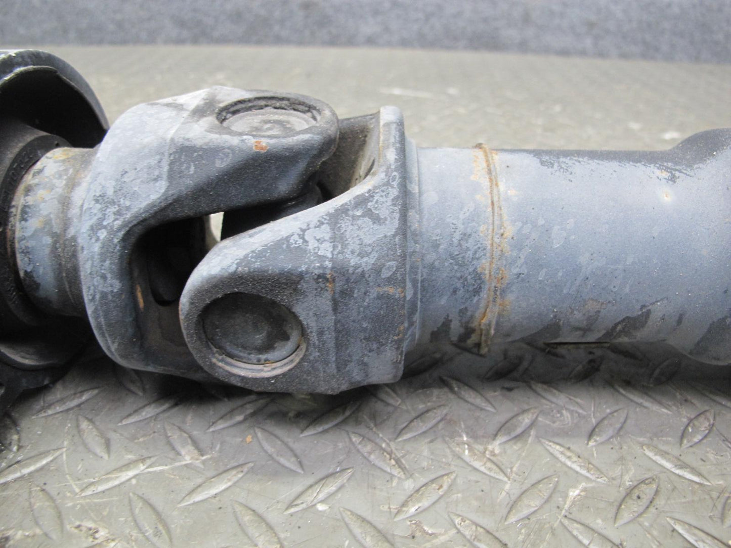 2006-2010 BMW E63 E64 M6 Rear SMG Drive Shaft Driveshaft