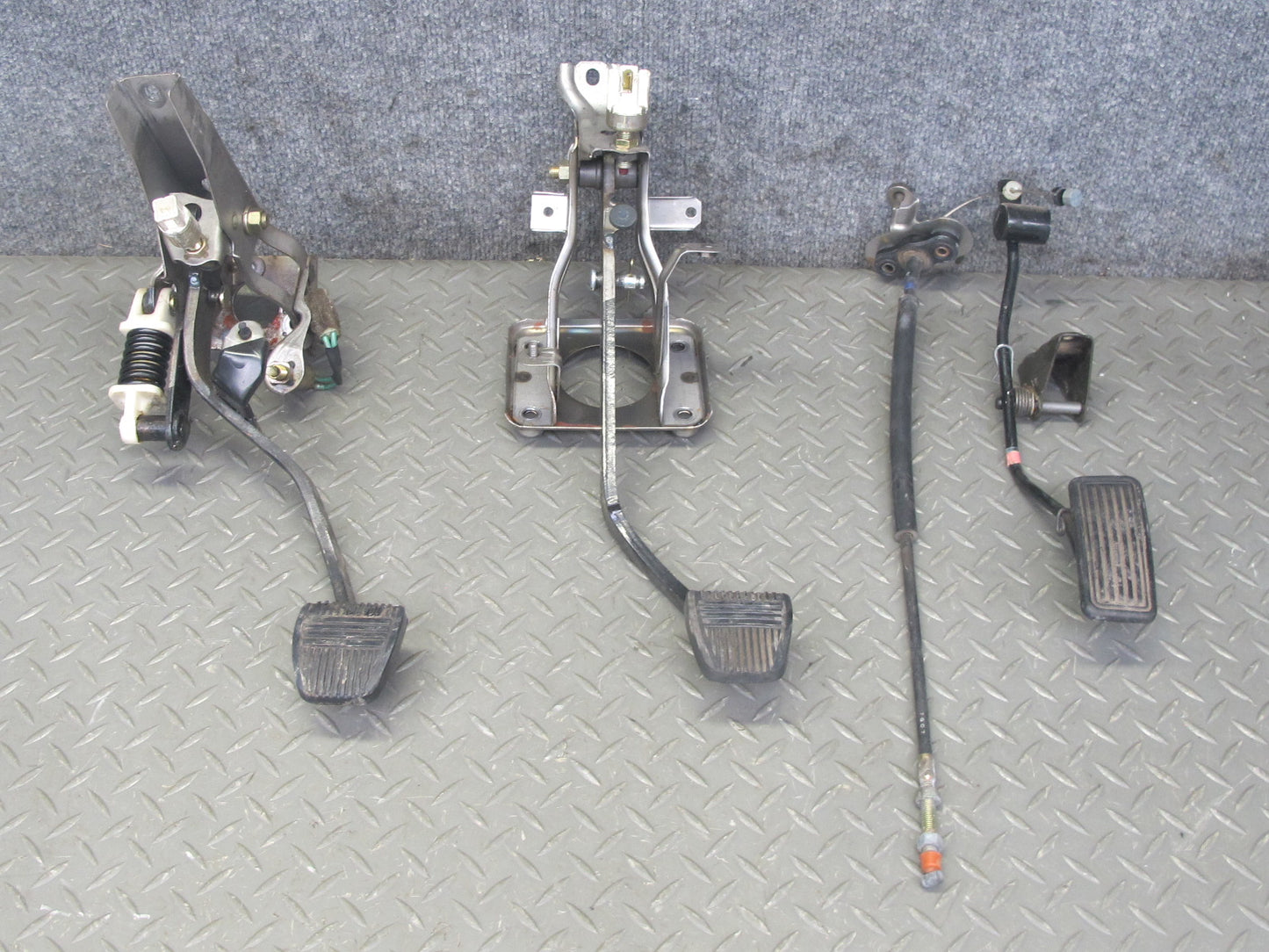 86-88 Toyota Supra MK3 7MGE M/T Gas Acceleration Brake Clutch Pedal Set OEM