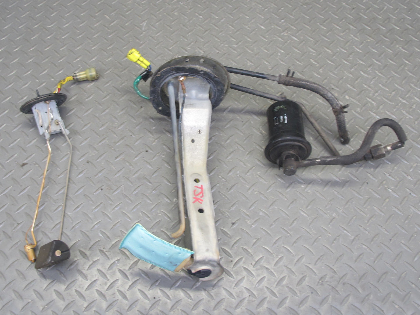 86-92 Toyota Supra MK3 7MGE NON Turbo Fuel Pump Level Sensor Assembly 106K OEM