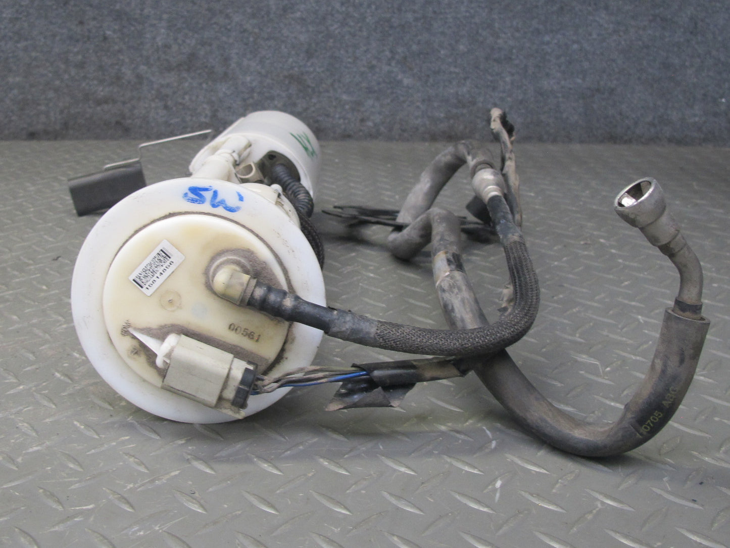 2004-2009 Cadillac XLR Fuel Gas Pump Level Sensor Sending Unit Assembly