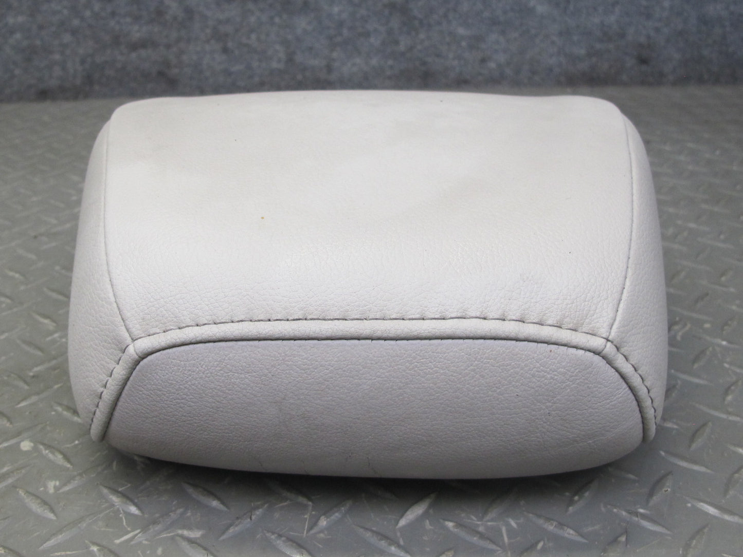 07-09 Nissan 350Z Z33 Conv Set of 2 Front Left & Right Leather Headrest Gray OEM