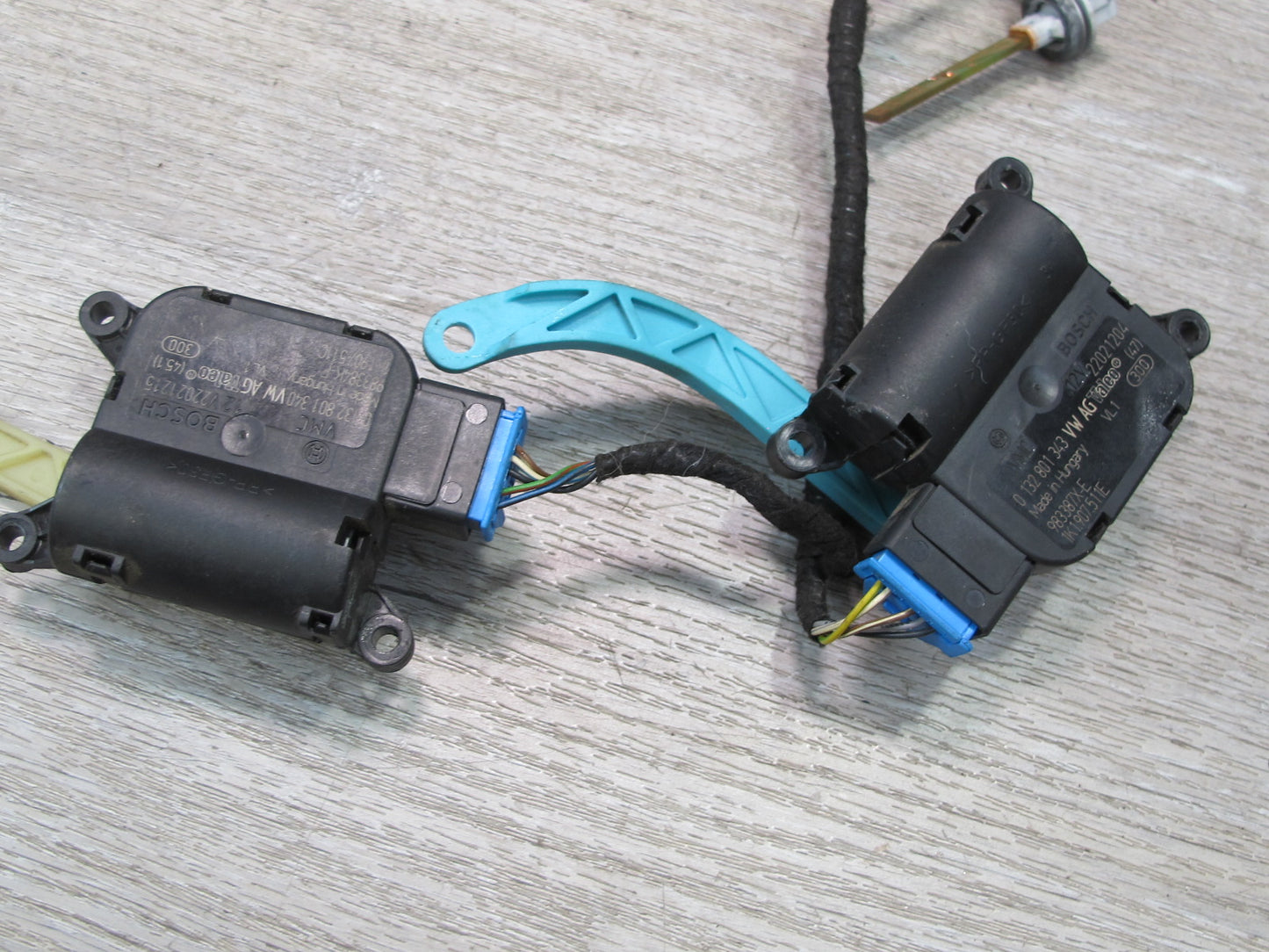 10-14 VW Golf MK6 R GTI A/C Heater Flap Door Actuator Motor Wiring Set OEM