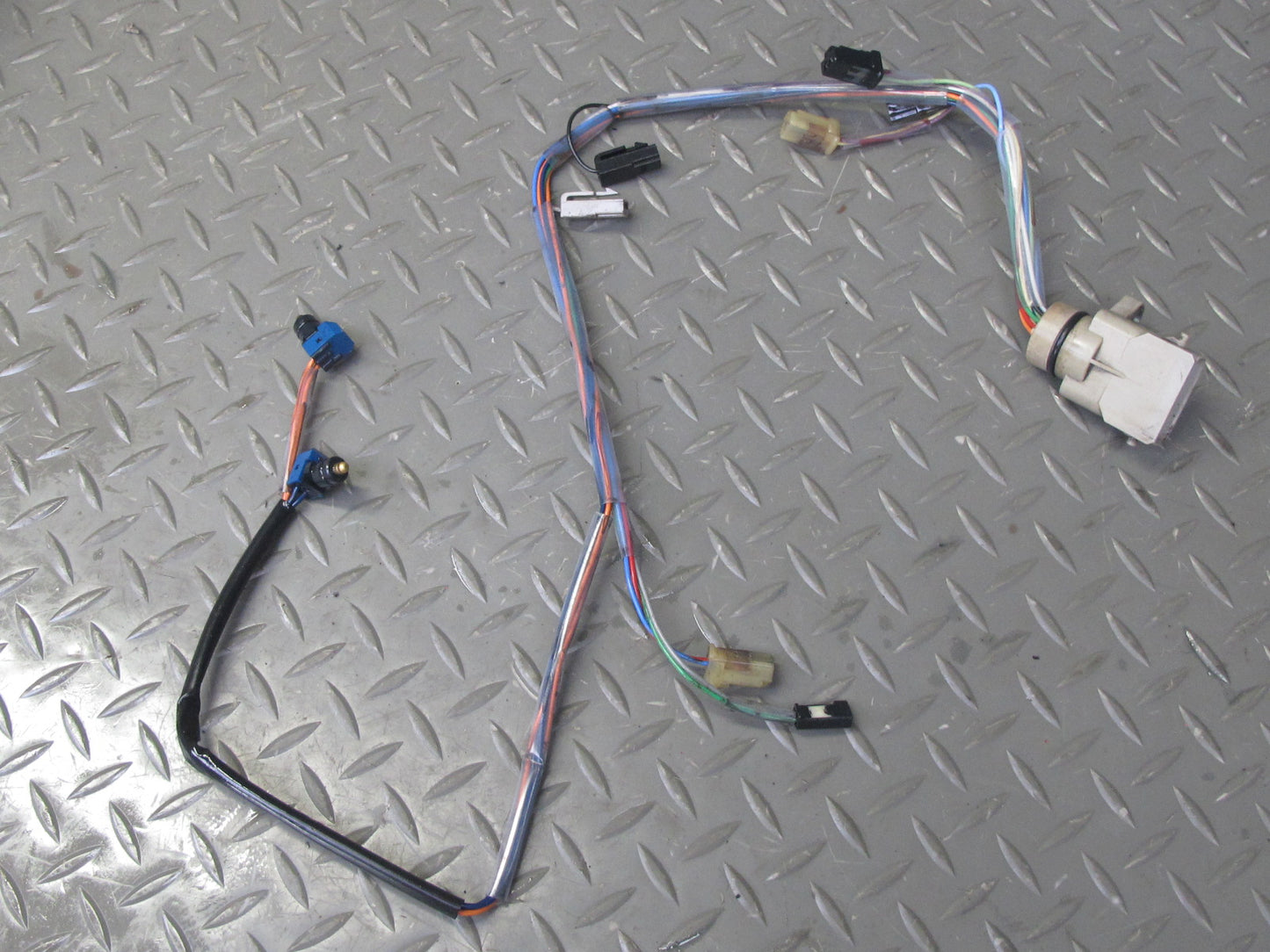 2004-2005 Lexus UZJ100L LX470 A/T Automatic Transmission Valve Body Mechatronic