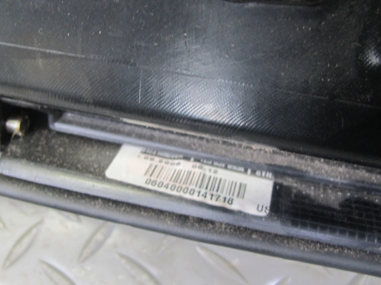 2003-2010 Porsche Cayenne 955 Dash Glove Box Compartment Storage
