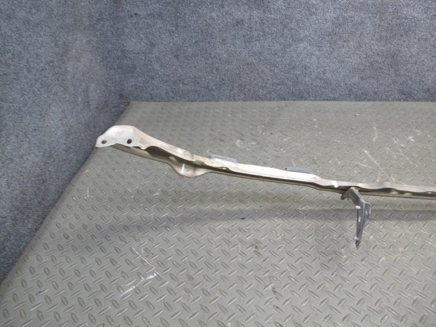 95-97 Lexus UCF20L LS400 Radiator Core Headlight Mount Support Bracket Bar OEM