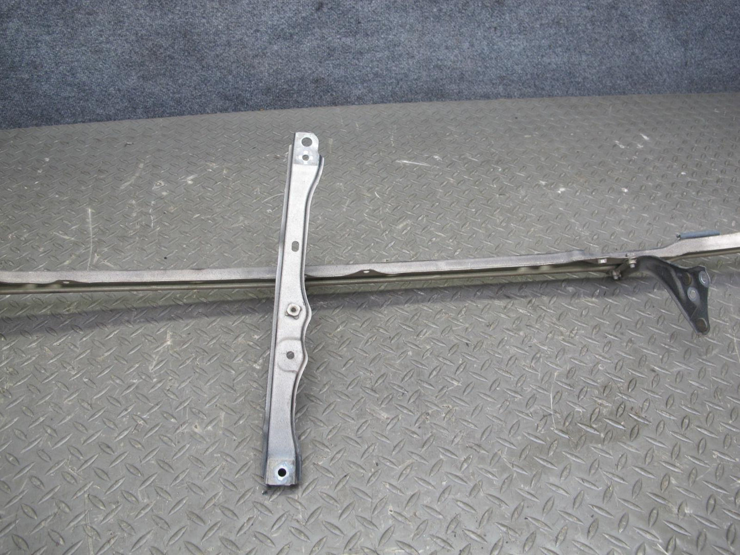 95-97 Lexus UCF20L LS400 Radiator Core Headlight Mount Support Bracket Bar OEM
