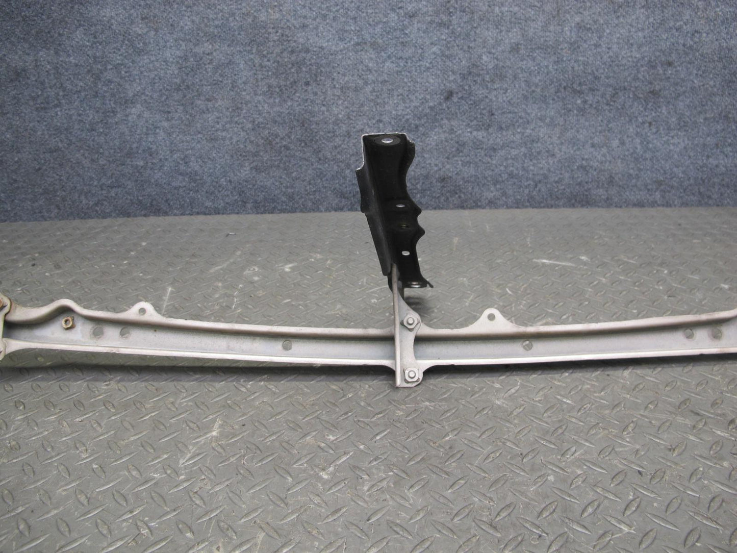 95-97 Lexus UCF20L LS400 Radiator Core Headlight Mount Support Bracket Bar OEM