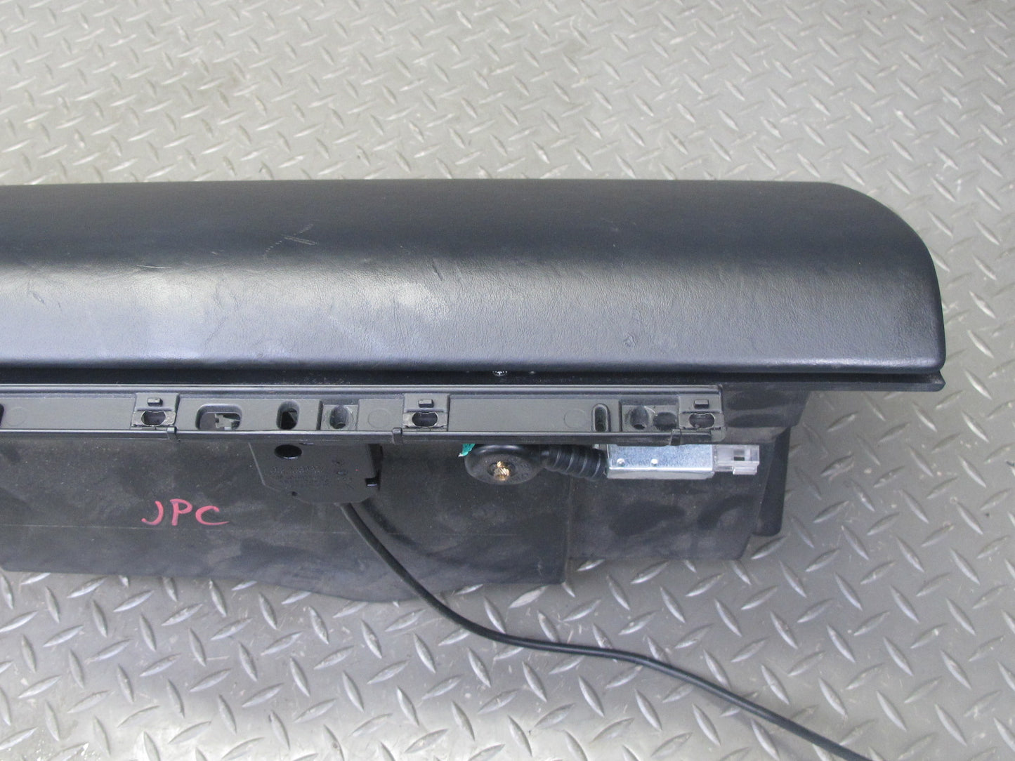 2003-2010 Porsche Cayenne 955 Dash Glove Box Compartment Storage