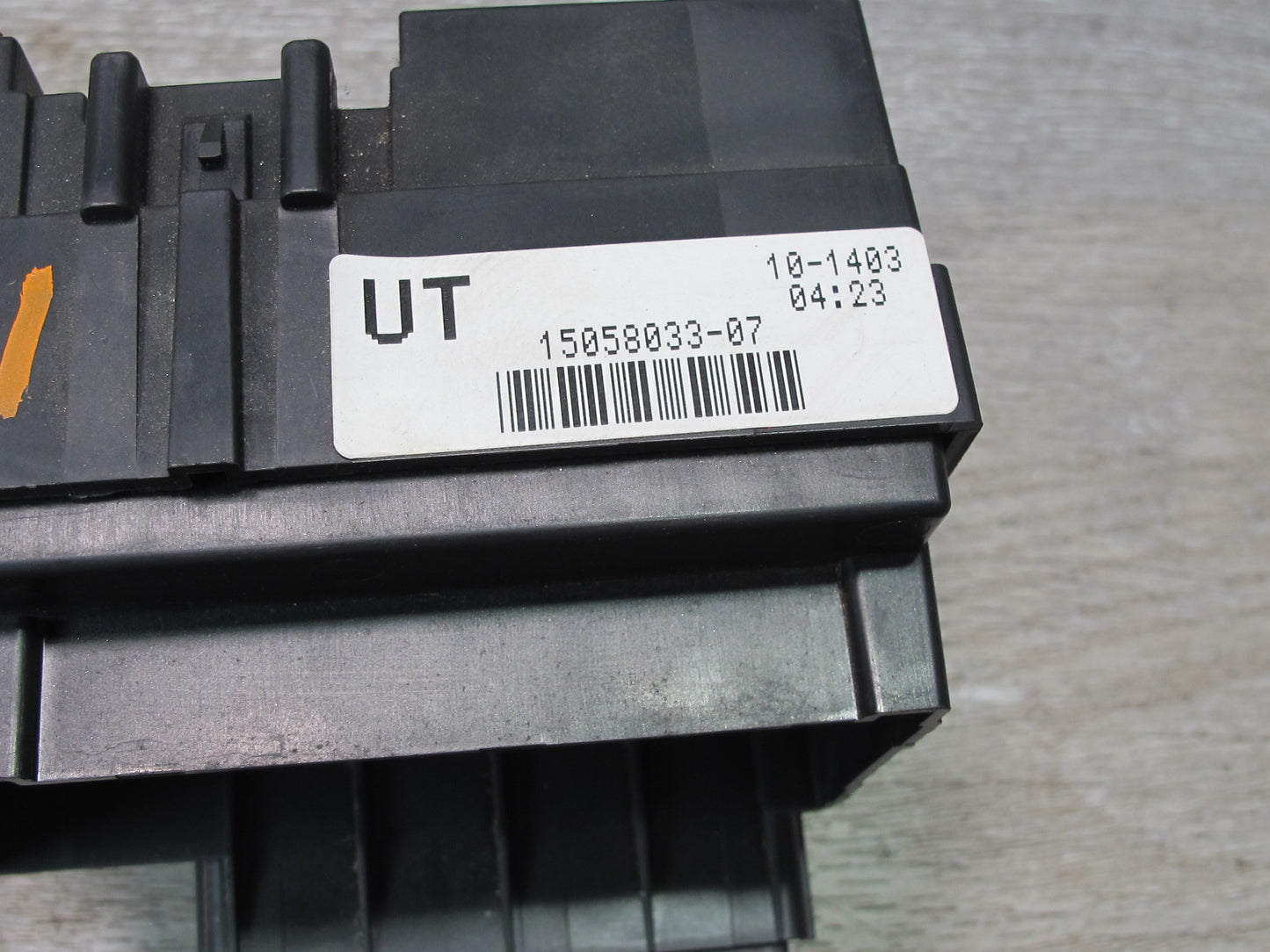 2003-2007 Hummer H2 Under Dash Interior Fuse Relay Box 15058033