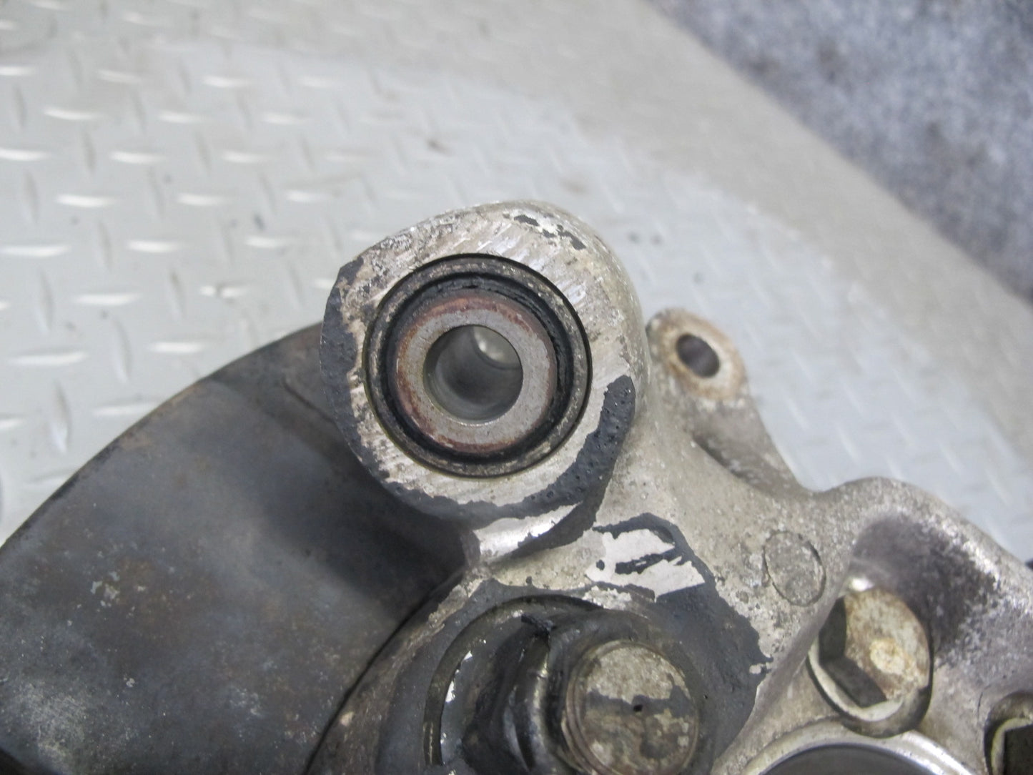91-96 Nissan Z32 300ZX NON Turbo Rear Left Spindle Knuckle Wheel Hub OEM