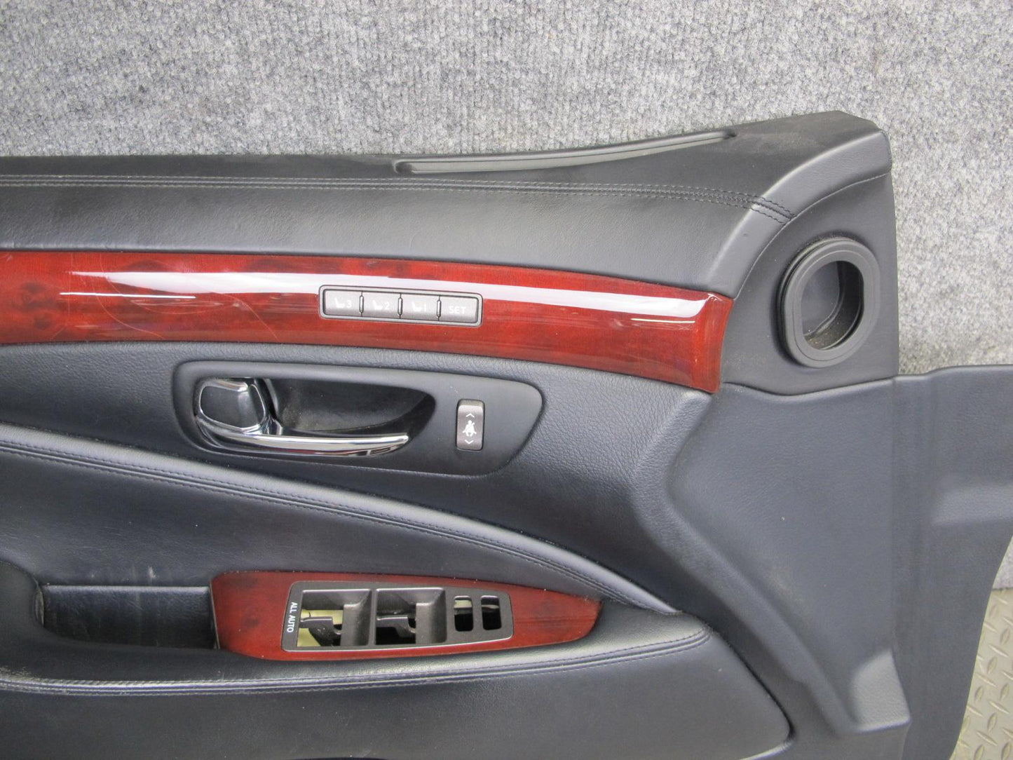 2008 Lexus UVF46L LS600hL Set of 2 Front Left & Right Interior Door Panel OEM