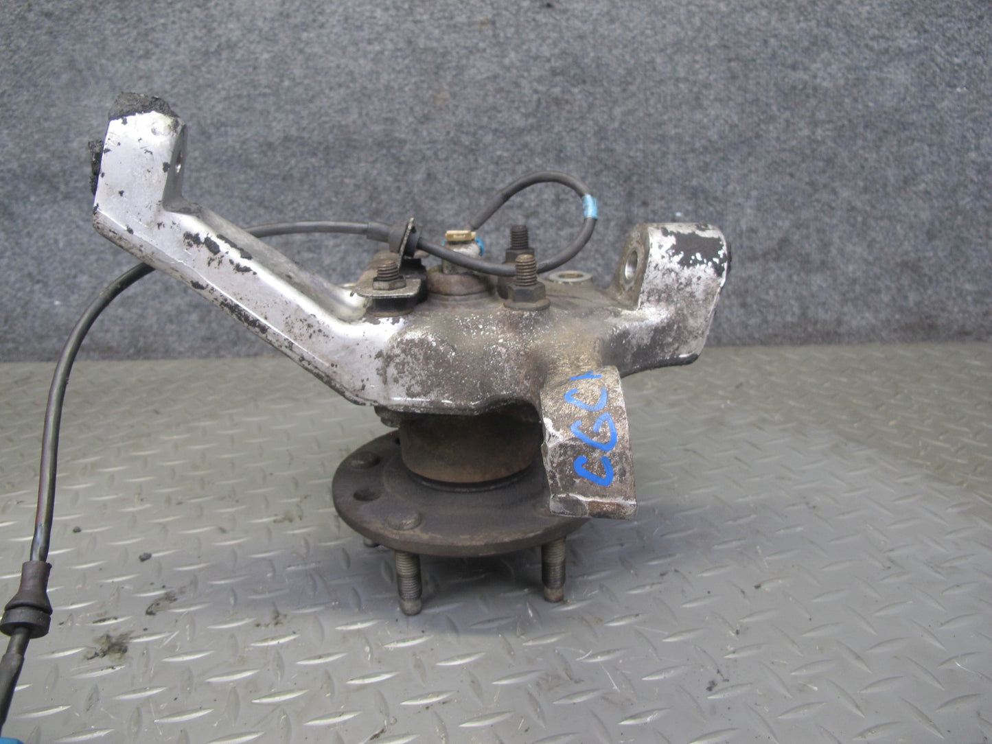 91-96 Chevrolet Corvette C4 Front Right Spindle Knuckle Wheel Hub Bearing OEM