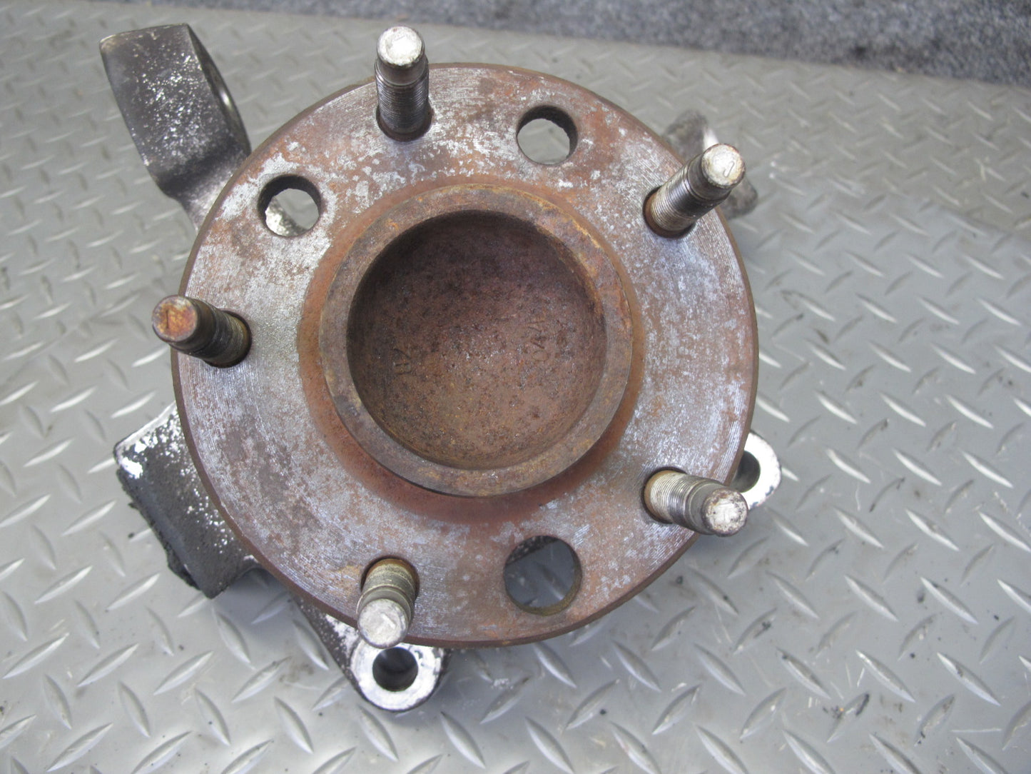 91-96 Chevrolet Corvette C4 Front Left Spindle Knuckle Wheel Hub Bearing OEM