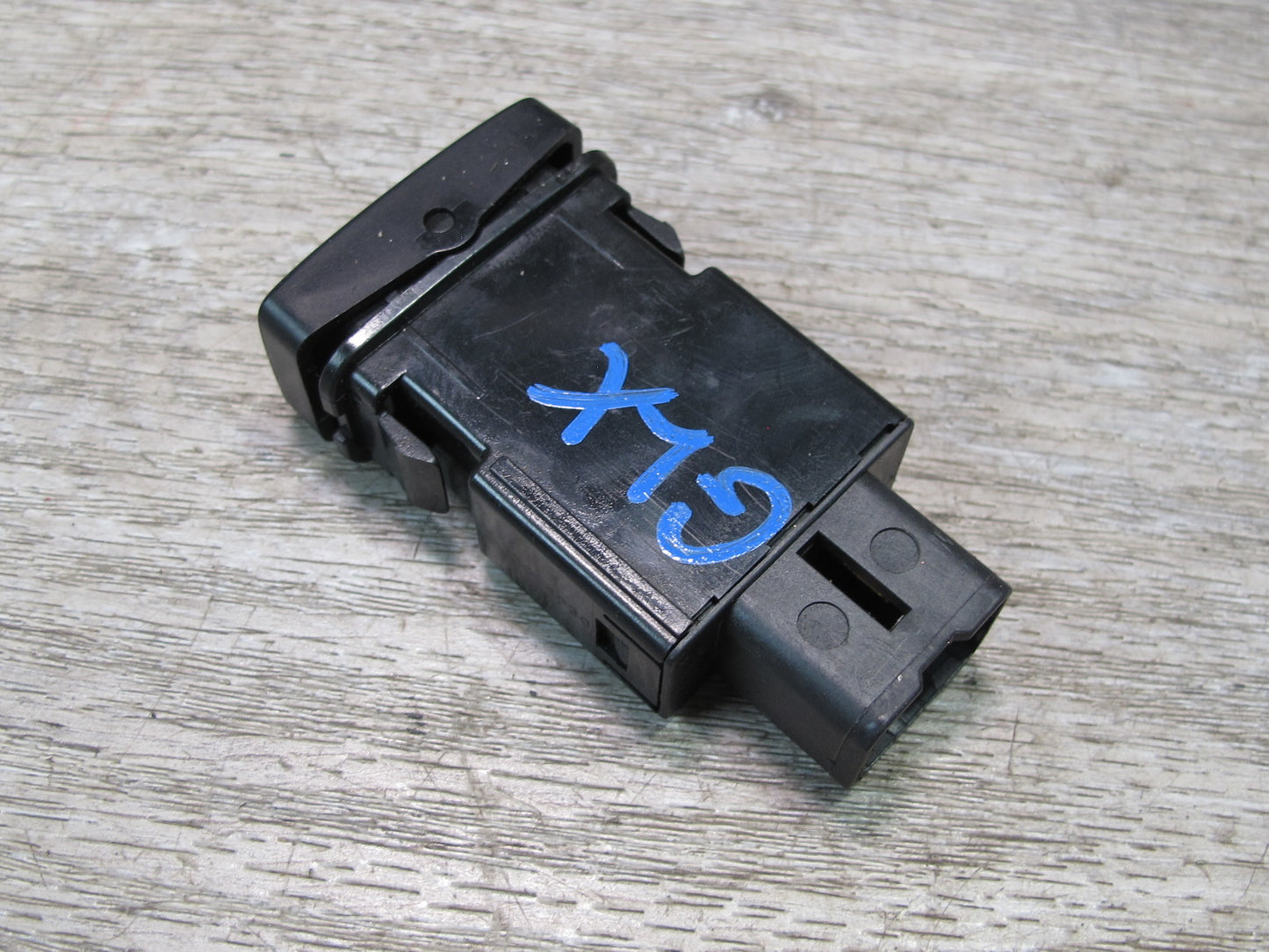 1998-2007 Lexus UZJ100L LX470 Rear Right Seat Air Vent Control Button Switch