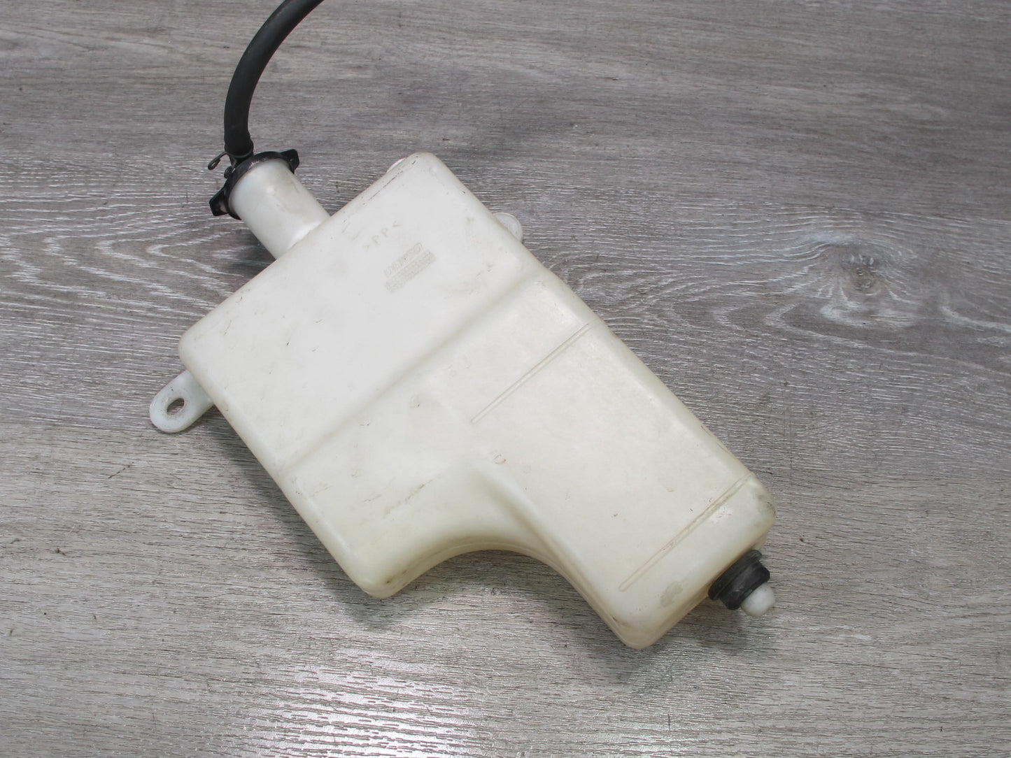 1998-2007 Lexus J100 LX470 Coolant Reservoir Overflow Bottle Expansion Tank