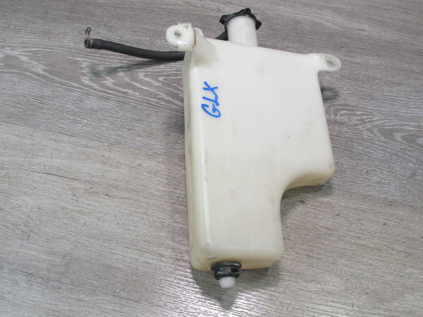 1998-2007 Lexus J100 LX470 Coolant Reservoir Overflow Bottle Expansion Tank