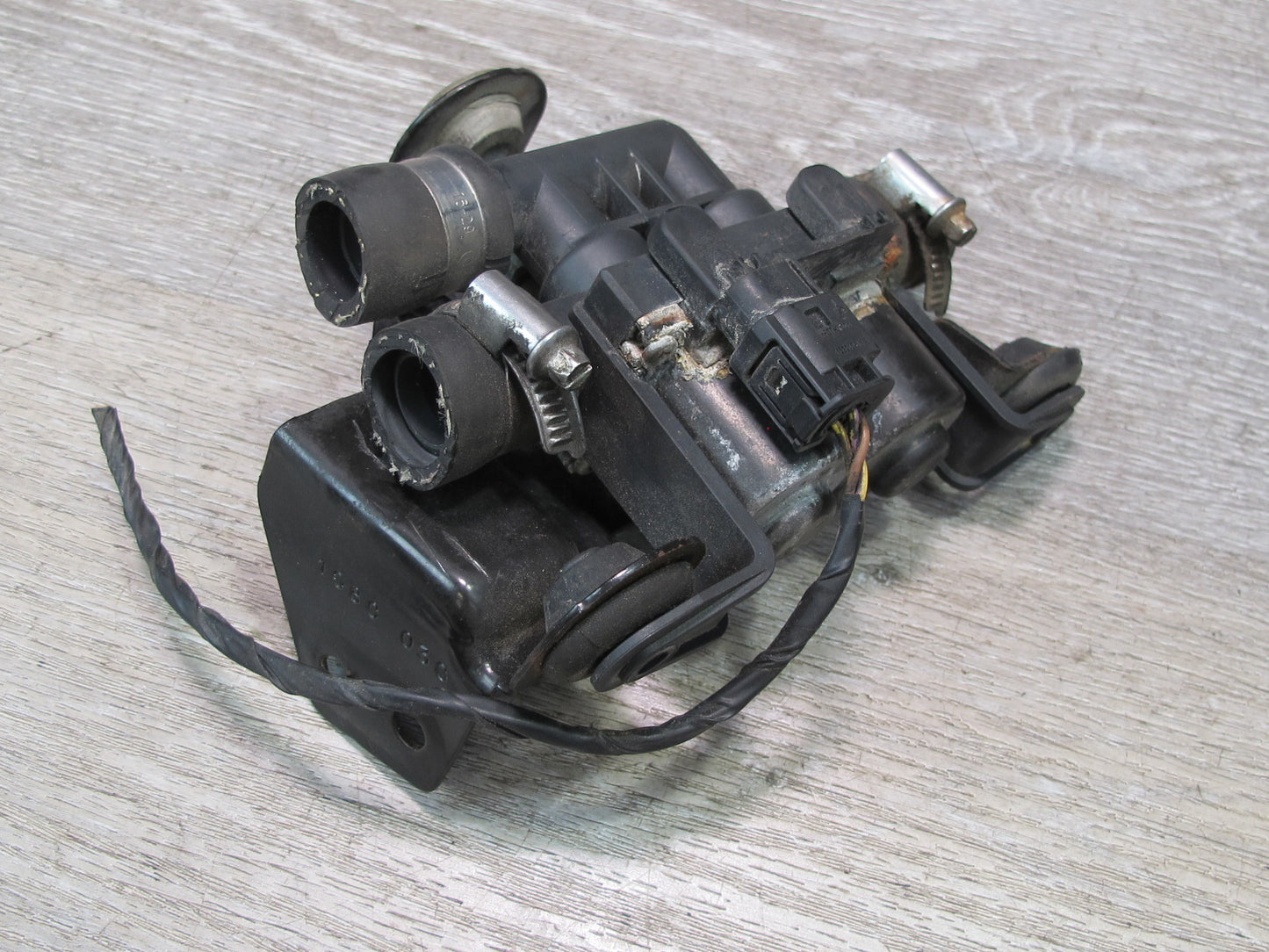 2008-2014 BMW E71 E72 X6 Heater Control Water Valve