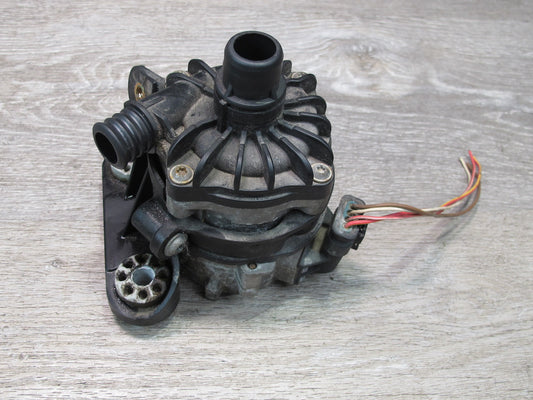 2010-2014 BMW E71 E72 X6 4.4L Auxiliary Electric Water Coolant Pump 7584088