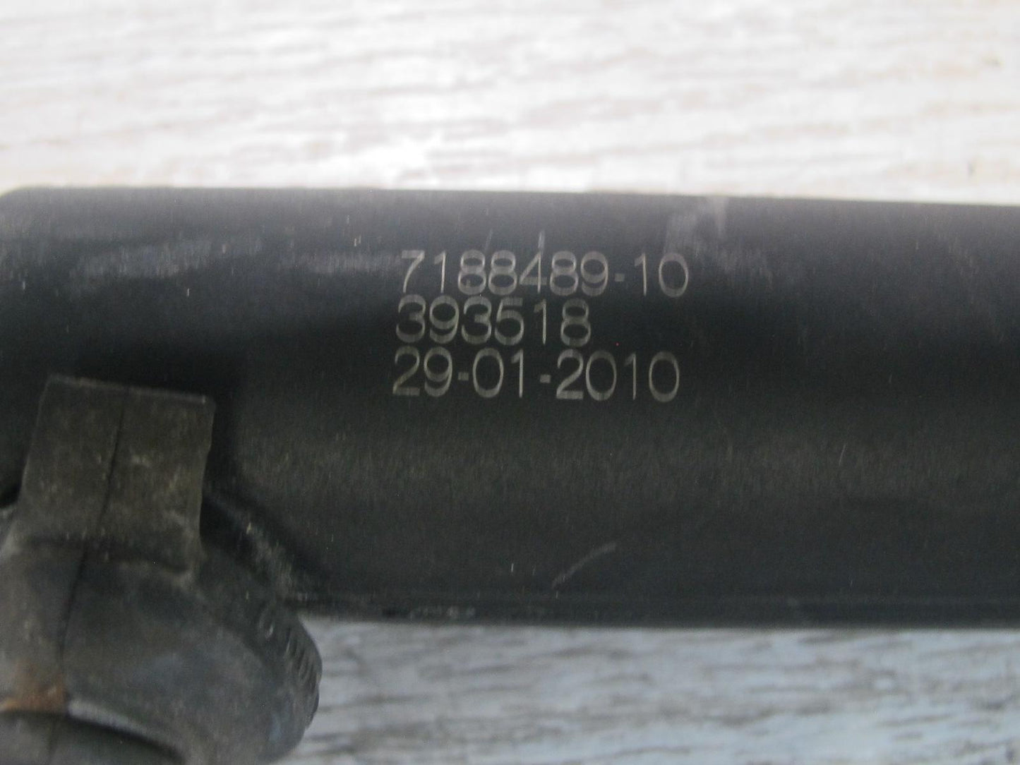 2008-2010 BMW E71 E72 X6 Rear Left Electric Trunk Hatch Opening Shock Strut Set