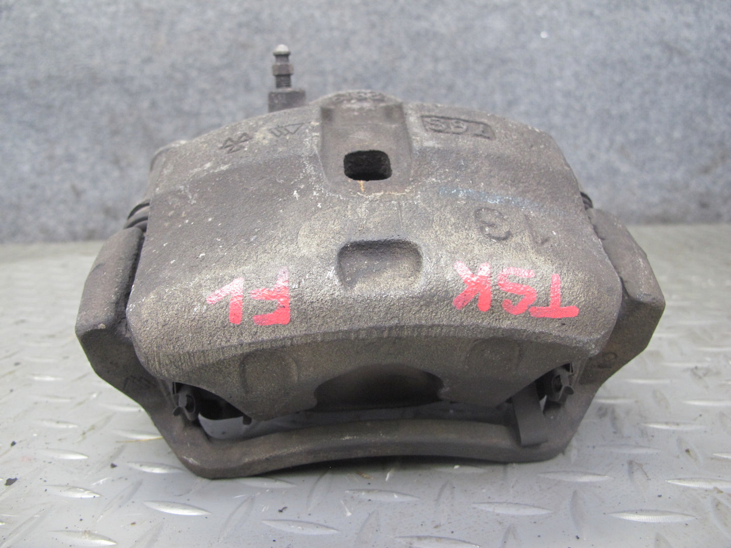 86-90 Toyota Supra MK3 Set of 2 Front Left & Right Brake Caliper 106K Miles OEM