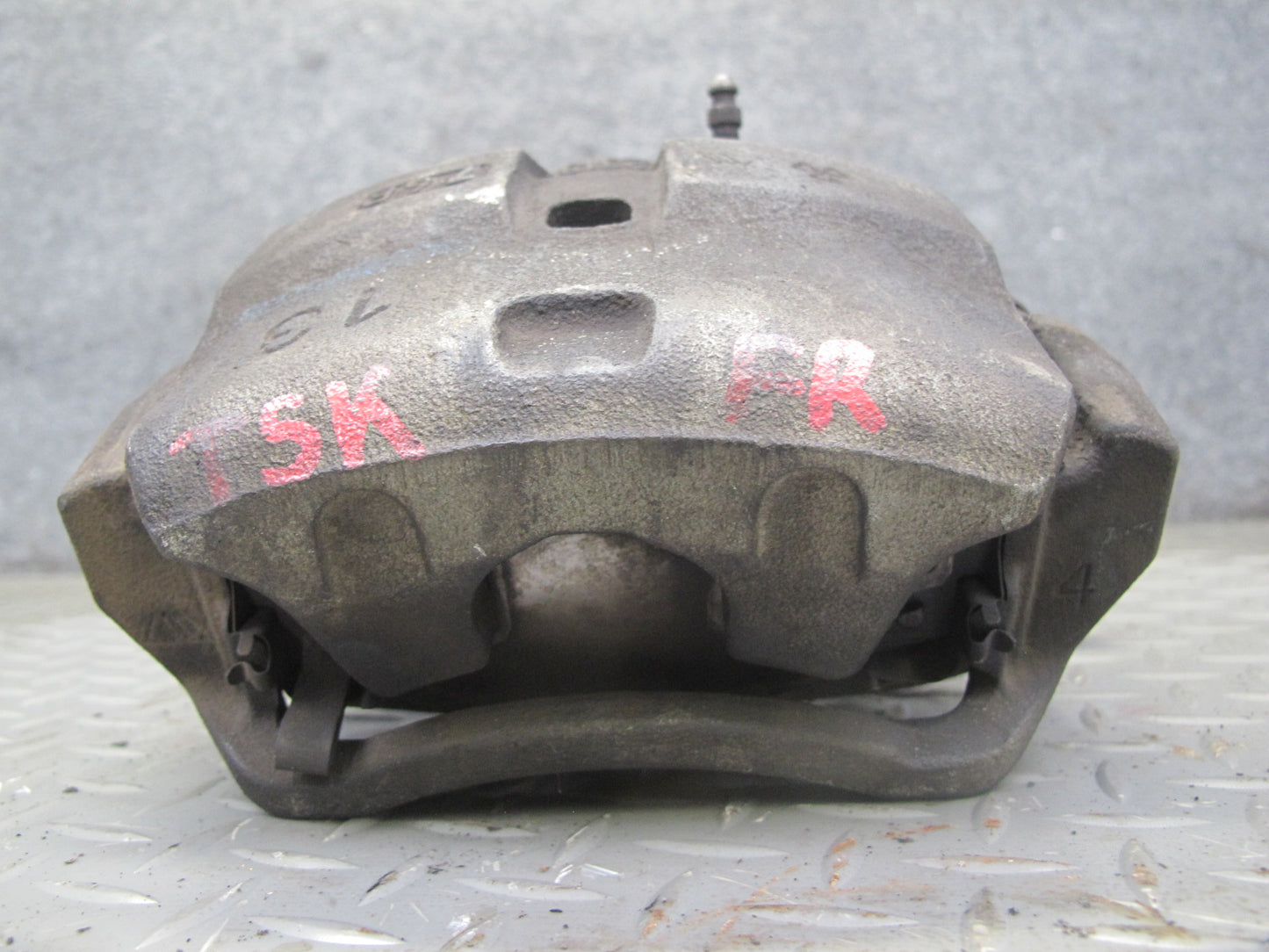 86-90 Toyota Supra MK3 Set of 2 Front Left & Right Brake Caliper 106K Miles OEM