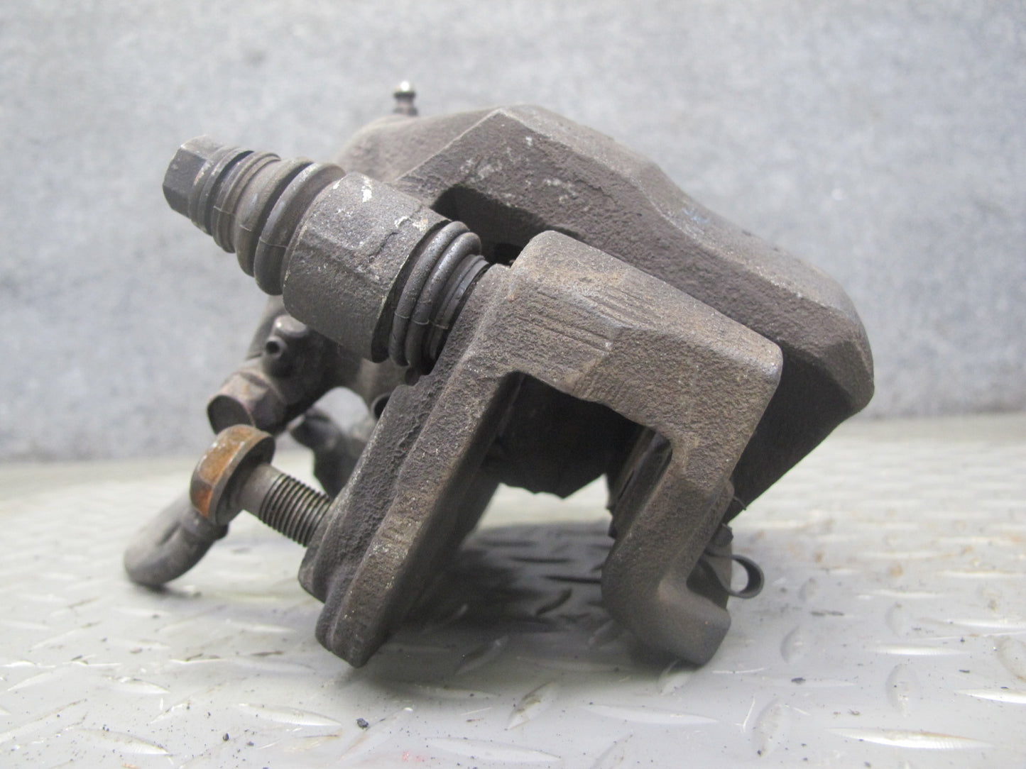 86-90 Toyota Supra MK3 Set of 2 Front Left & Right Brake Caliper 106K Miles OEM
