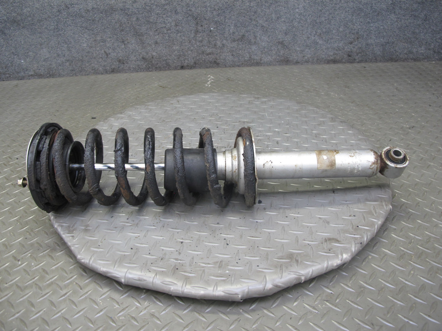 87-88 Toyota Supra MK3 NA KYB GR-2 Rear Left & Right Strut Shock Absorber Set