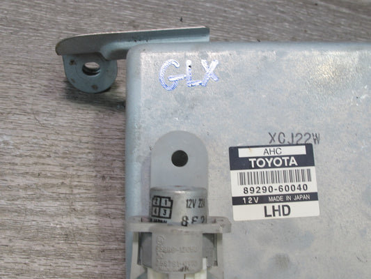 2003-2005 Lexus UZJ100L LX470 Suspension Control Computer Module 89290-60040