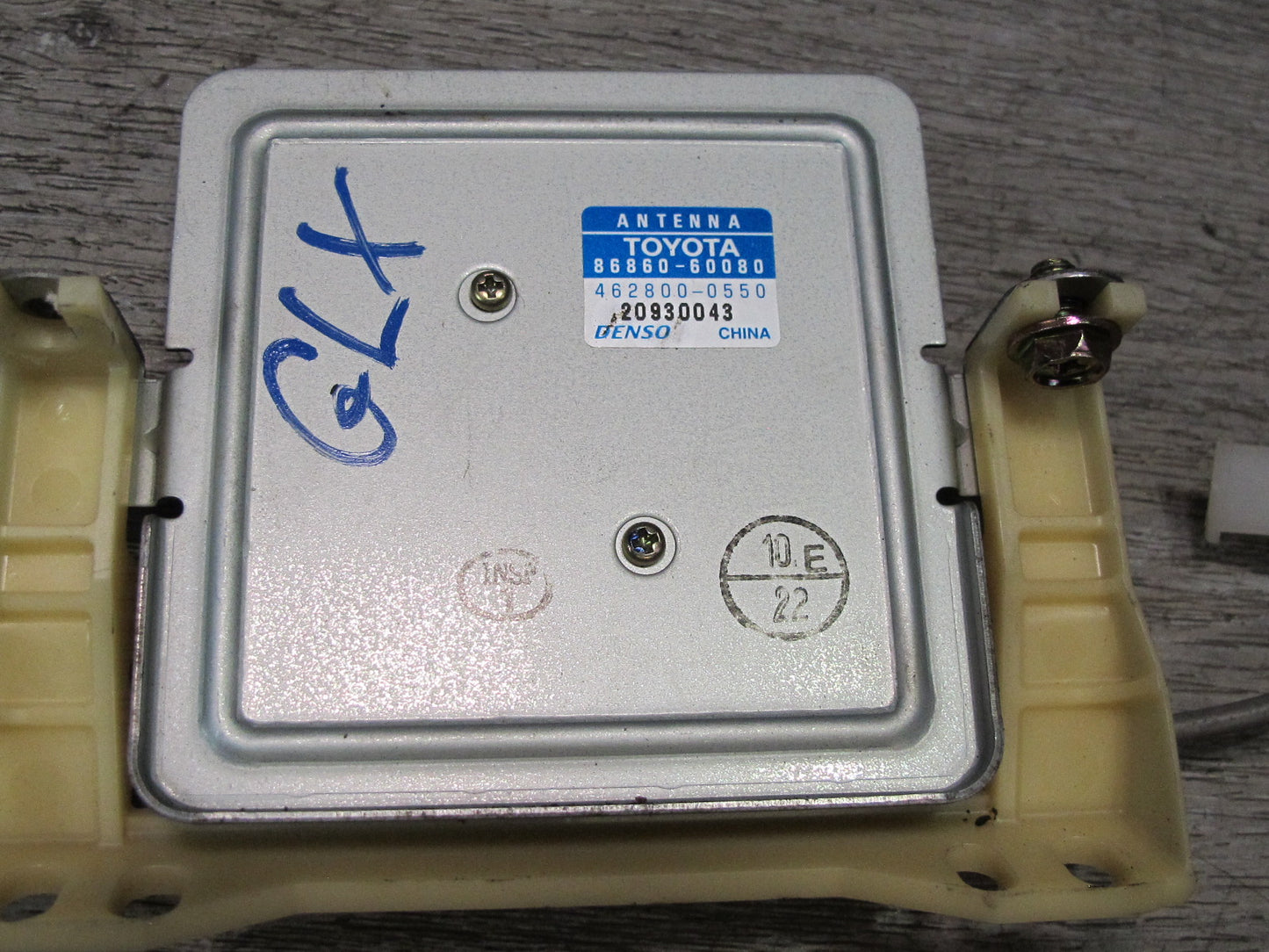 2003-2007 Lexus UZJ100L LX470 Navigation Antenna Control Module 86860-60080