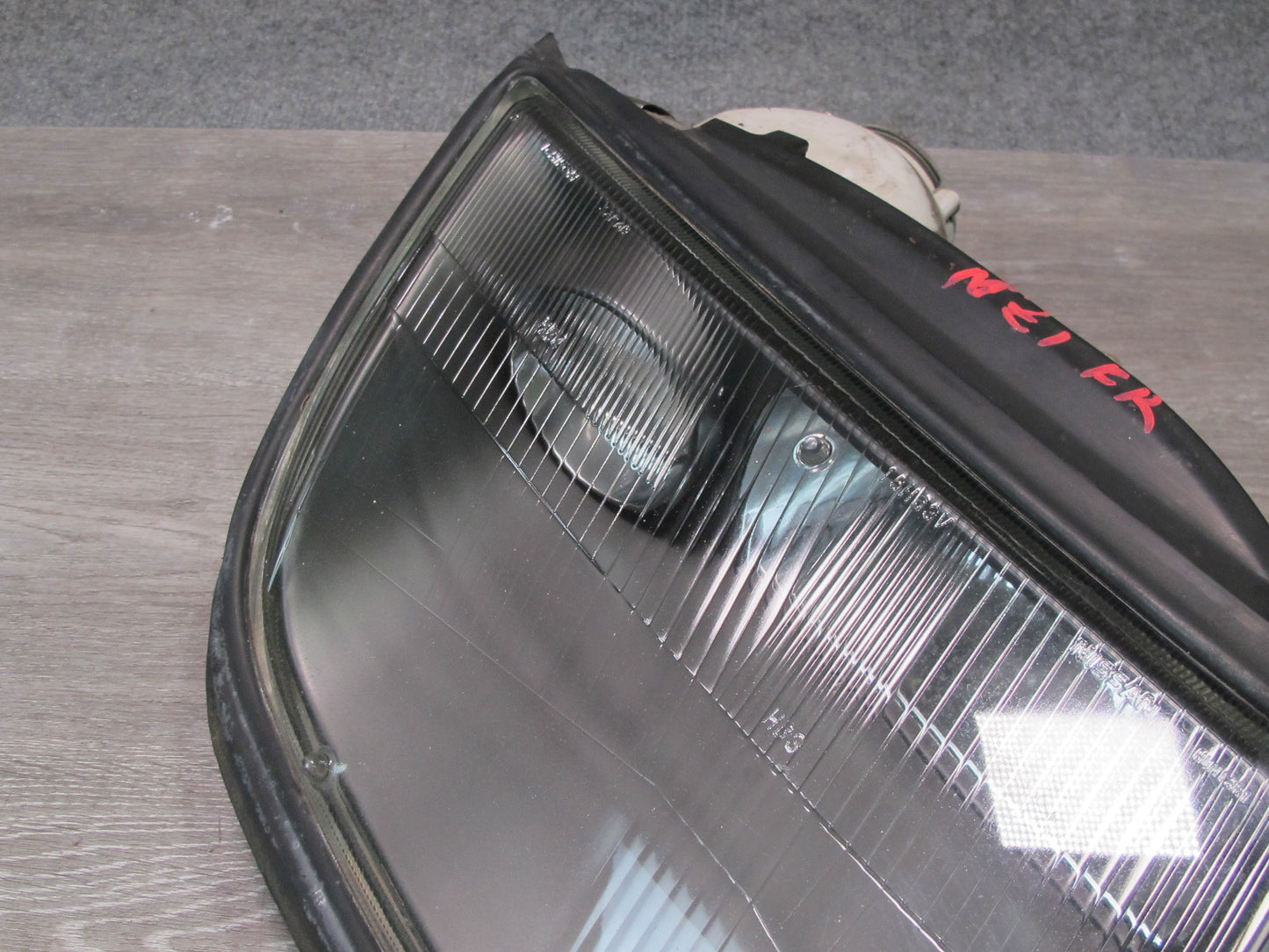90-96 Nissan Z32 300ZX Front Right Halogen Headlight Lamp