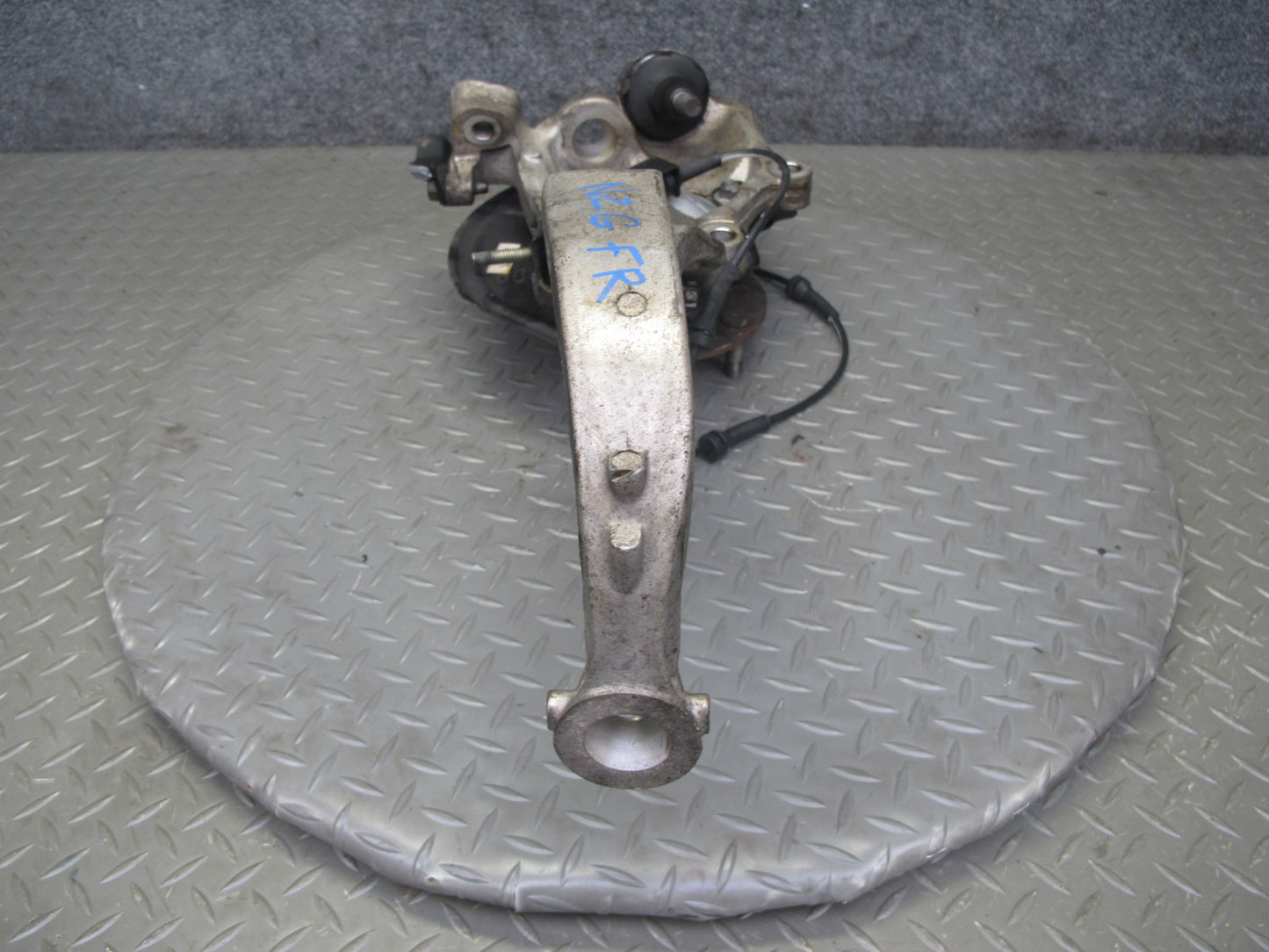 05-09 Nissan 350Z Z33 Front Right Spindle Knuckle Wheel Hub Bearing OEM