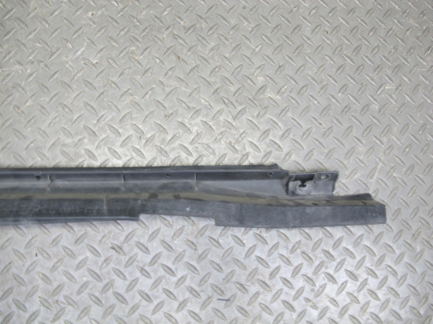 07-12 Lexus UVF46L LS600h LS460 Front Left Fender Shell Panel Obsidian OEM